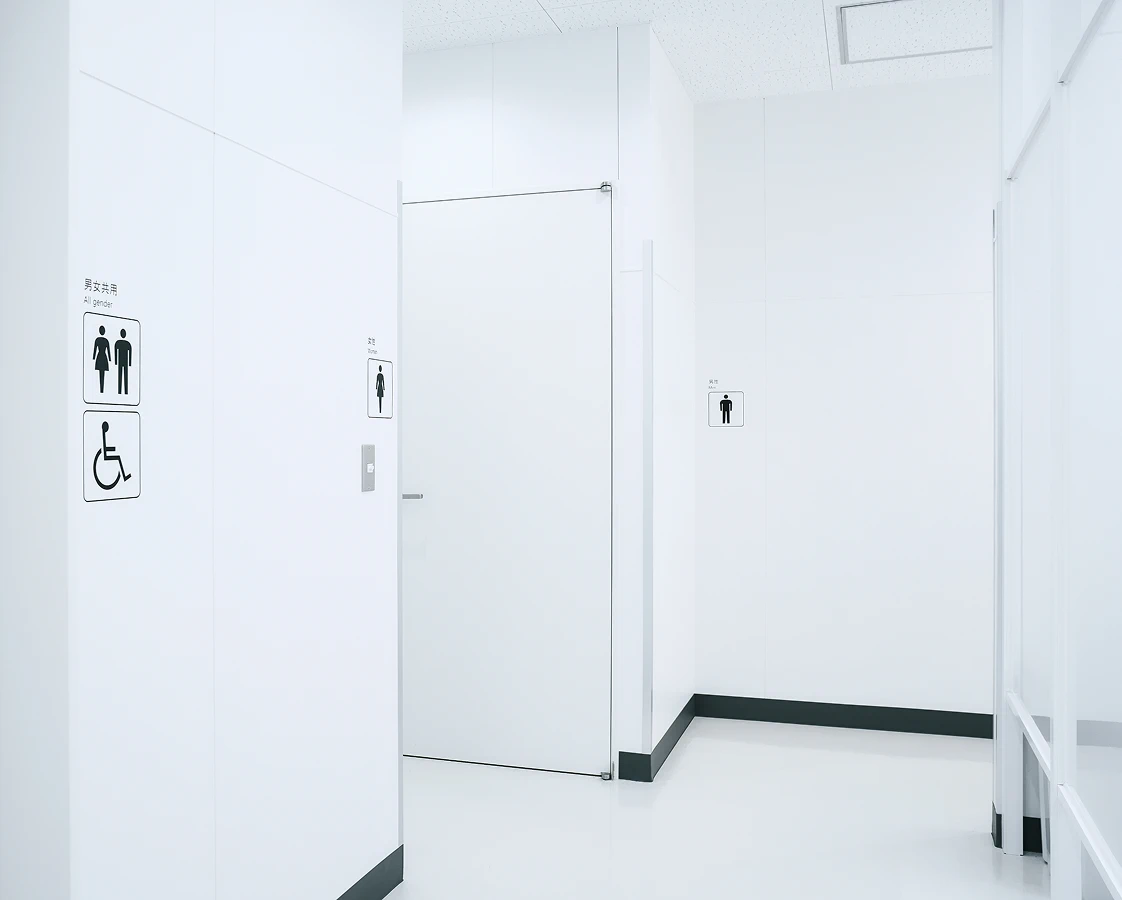 車椅子用を含むトイレの写真