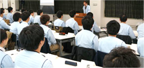 若手社員向け人材育成施策（階層別研修）